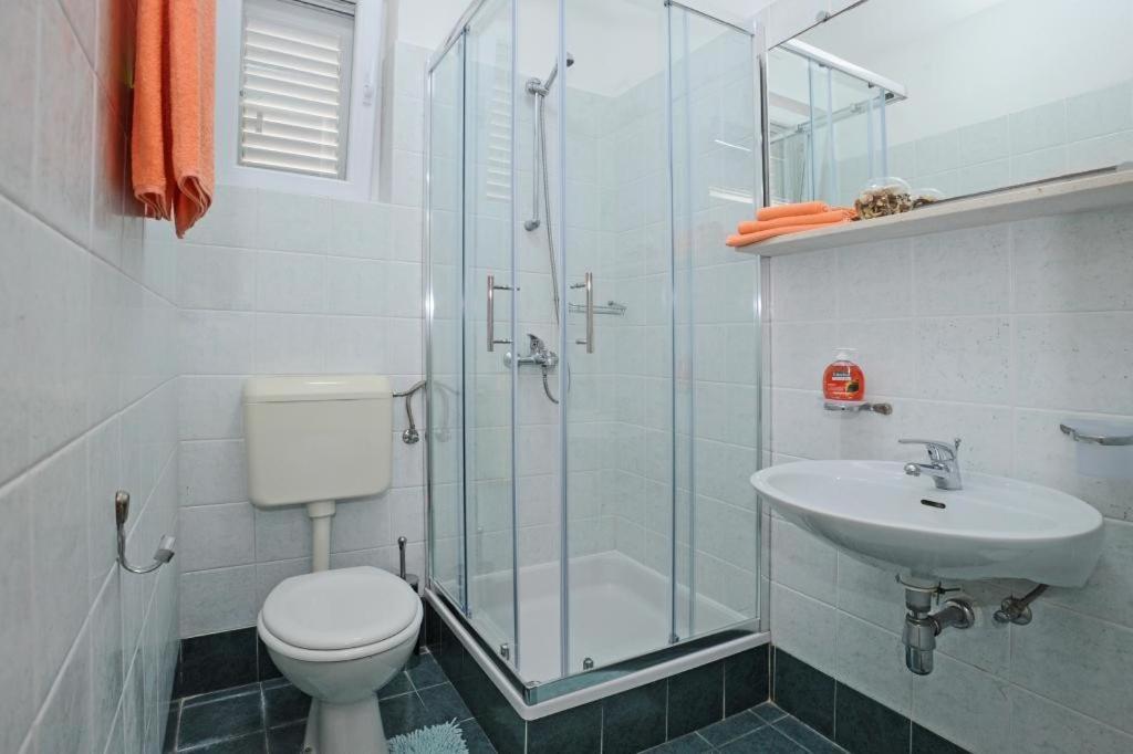 סלאנו Holiday Home Odiseja מראה חיצוני תמונה